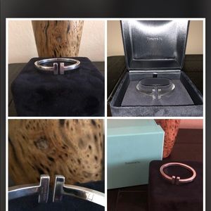 Used Authentic Tiffany Silver T Bracelet